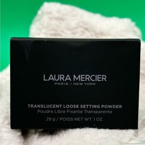 New in box Laura Mercier Translucent Loose Setting Powder - 1oz/ 29g